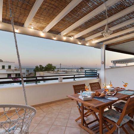 Casa Vacanze Orlando - Con Veranda Vista Mare A 200M Dal Mare 莱乌卡 外观 照片